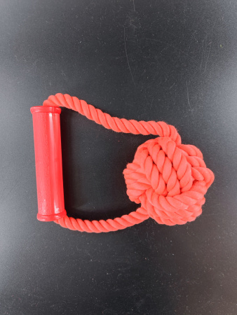 HLTP 204 Верёвочная игрушка для домашних животных с пластиковой ручкой, 15см цвет красный 